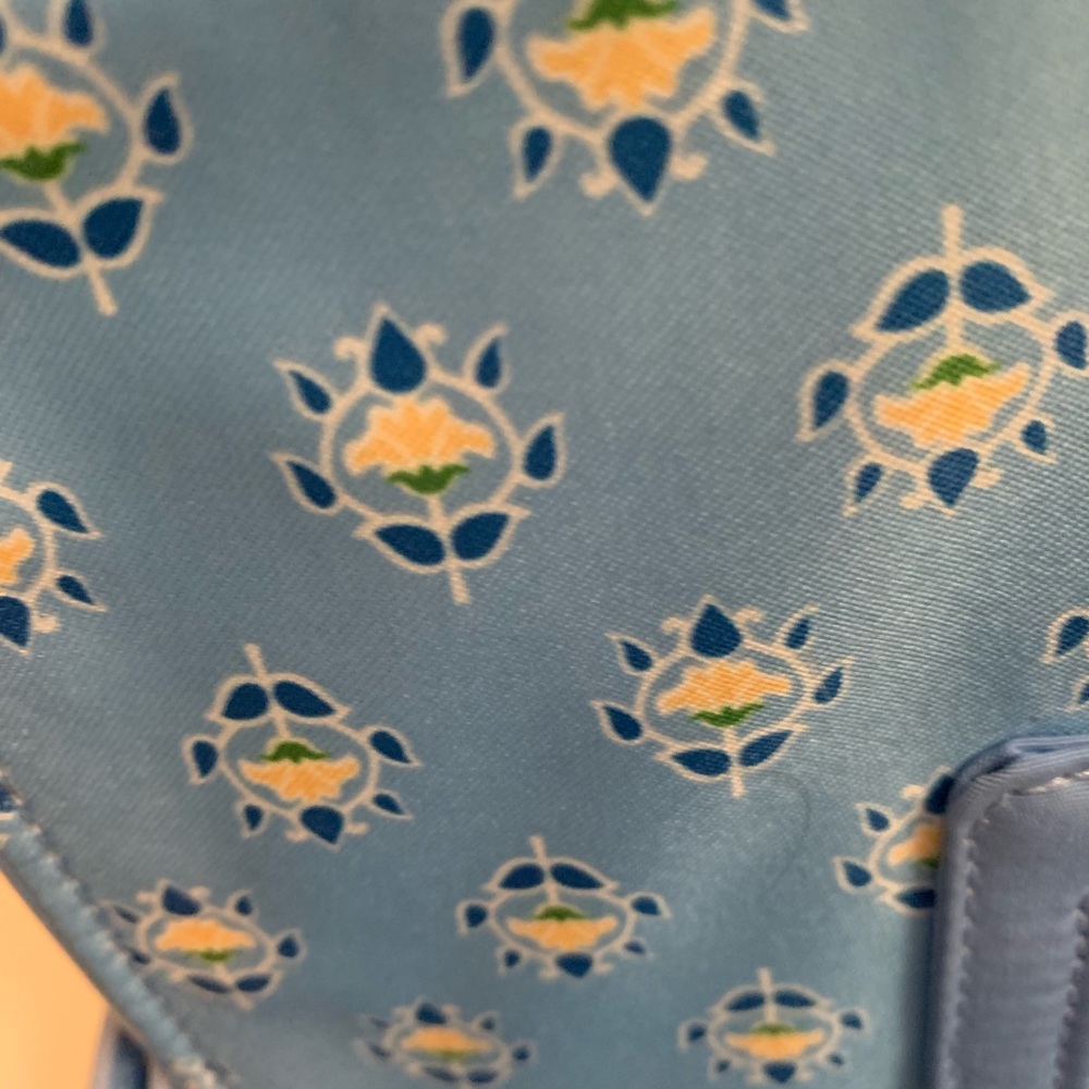 Vera Bradley Crossbody - Picture 2 of 2